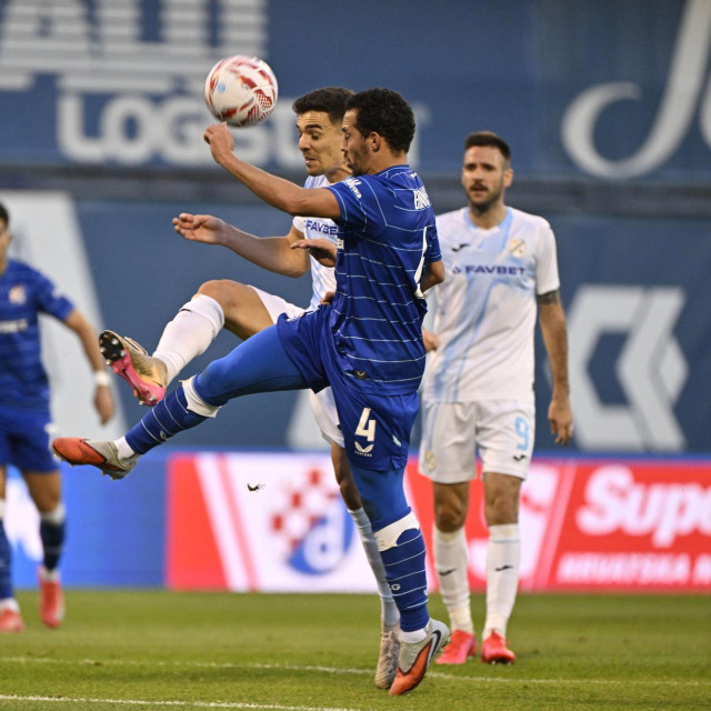 Dinamo - Rijeka: Dejan Petrovič, Ismael Bennacer