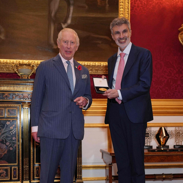 Yoshua Bengio i kralj Charles