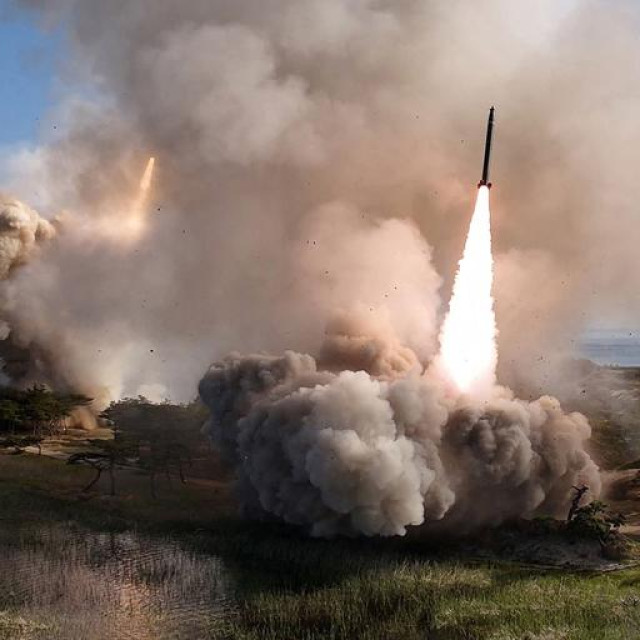 Artiljerijska vježba u Sjevernoj Koreji