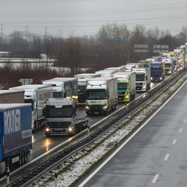 Gužva kamiona na autocesti, ilustrativna fotografija