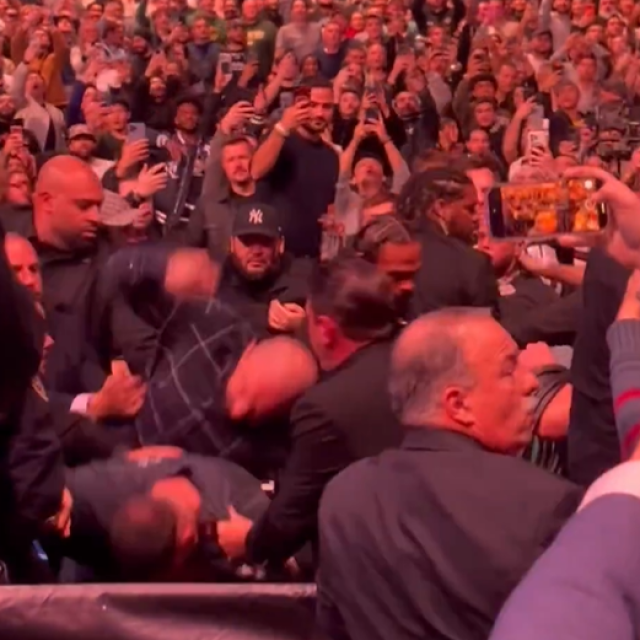 Tučnjava na tribinama tijekom UFC 322 eventa