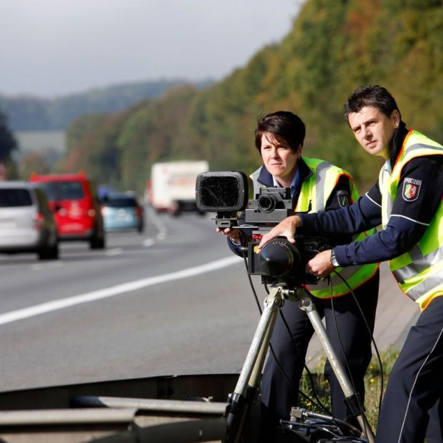 Policijska kontrola, ilustracija