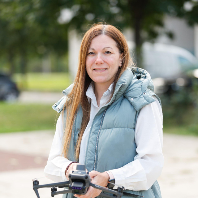 Zagreb, 021025.
Laniste.
Ivana Rendulic Jelusic, osmislila sustav dronova za poljoprivredu Vineyard Angel.