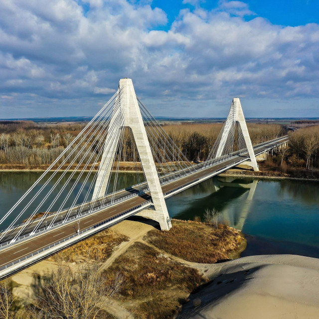 Most preko rijeke Drave na Koridoru 5C