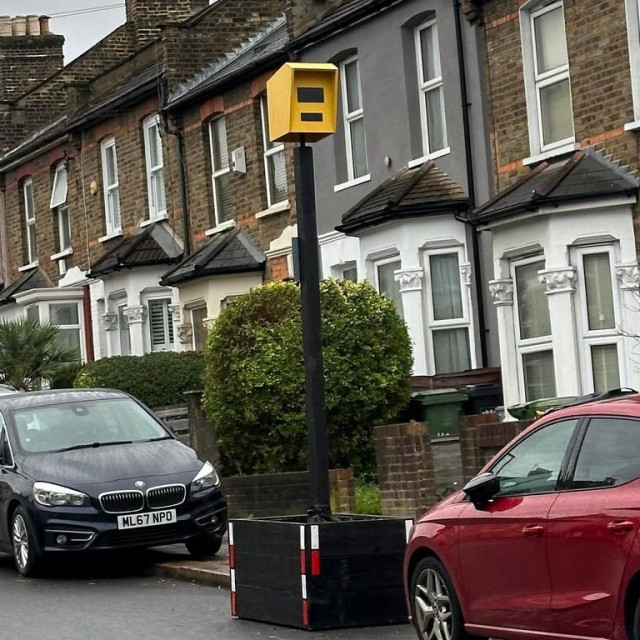 Lažna kamera za brzinu na Sandhurst Roadu, Catford