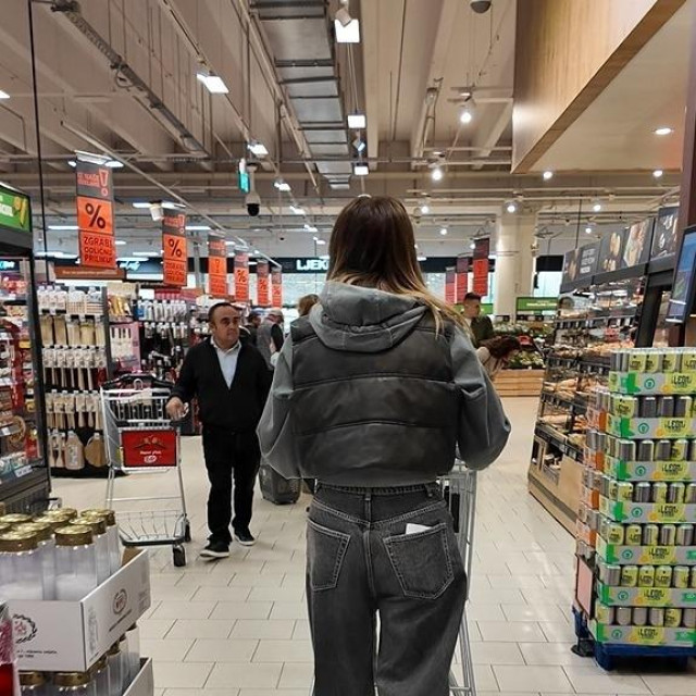 Kako dolazi zima, odlučili smo malo pogledati što se zapravo konzumira kad se pije voćni čaj