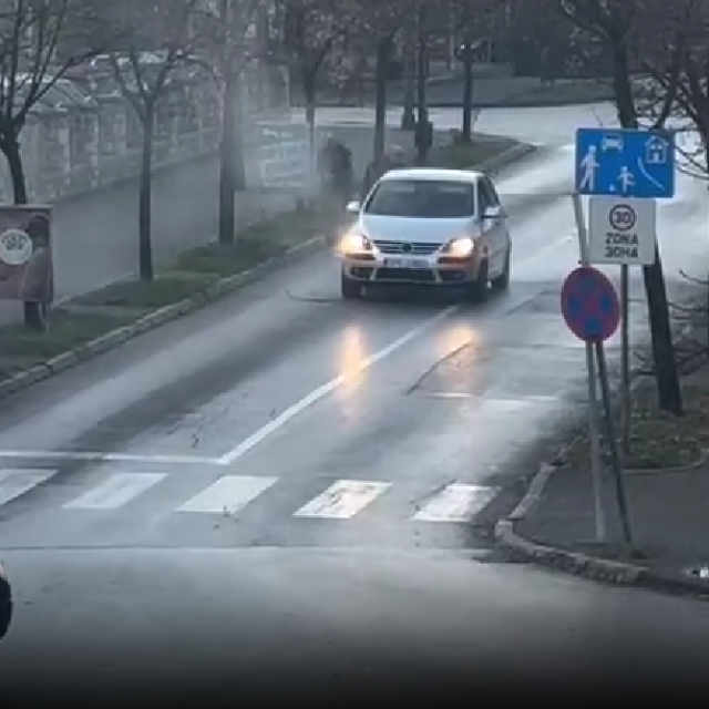 Pljačkaši bježe s mjesta događaja