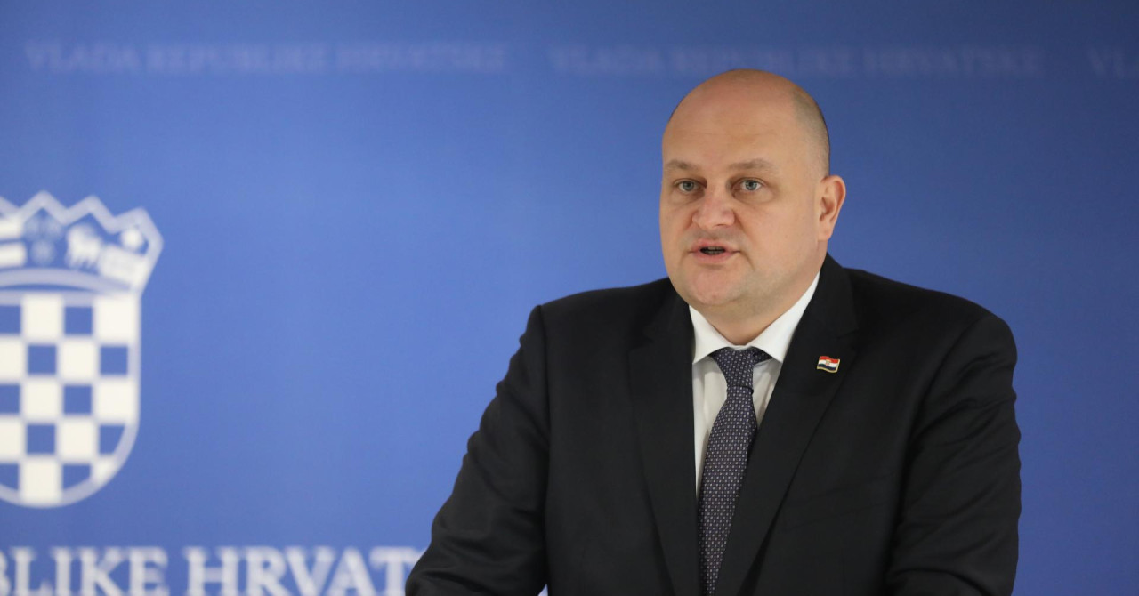 Hrvaška vlada bo omejila cene še 30 novim izdelkom, med njimi Nutelli, kruhu in lignjem