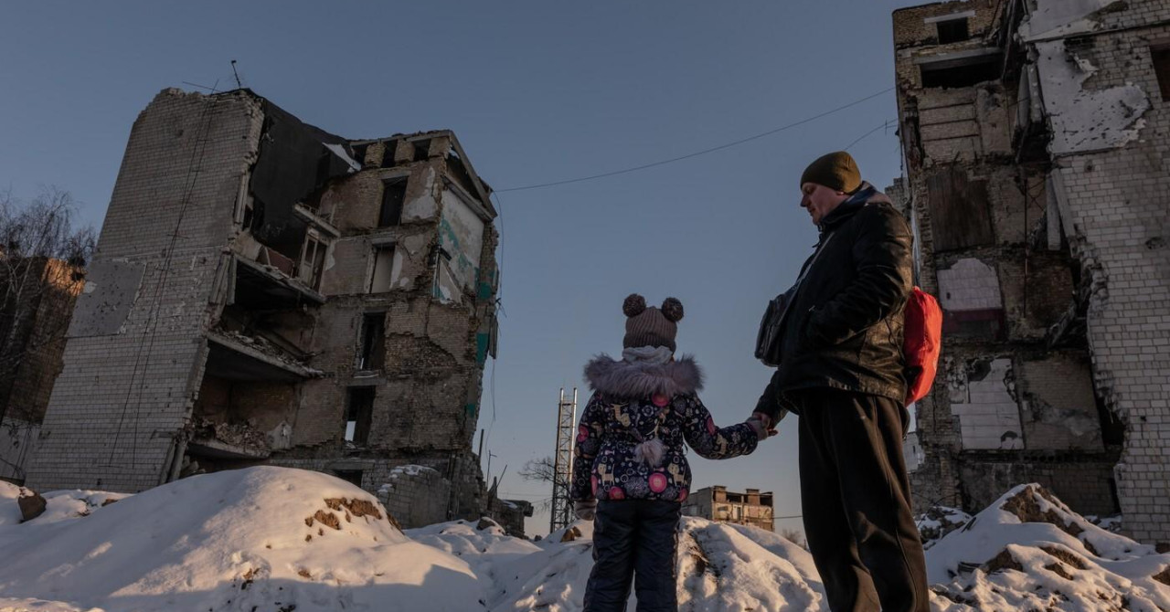 Trumpov mirovni načrt Ukrajini ponuja varnostna jamstva po Natovem vzoru, Putin opozarja na posledice zavrnitve, Zelenski obljublja, da ne bo izdal države