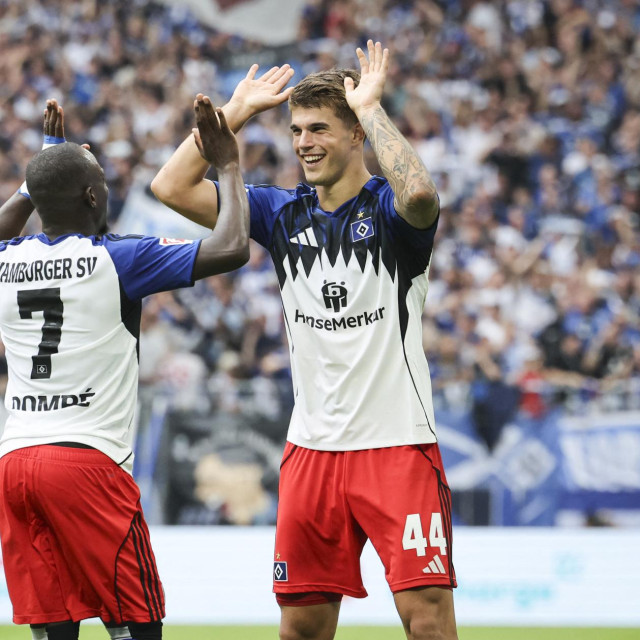 Luka Vušković u proslavi pogotka