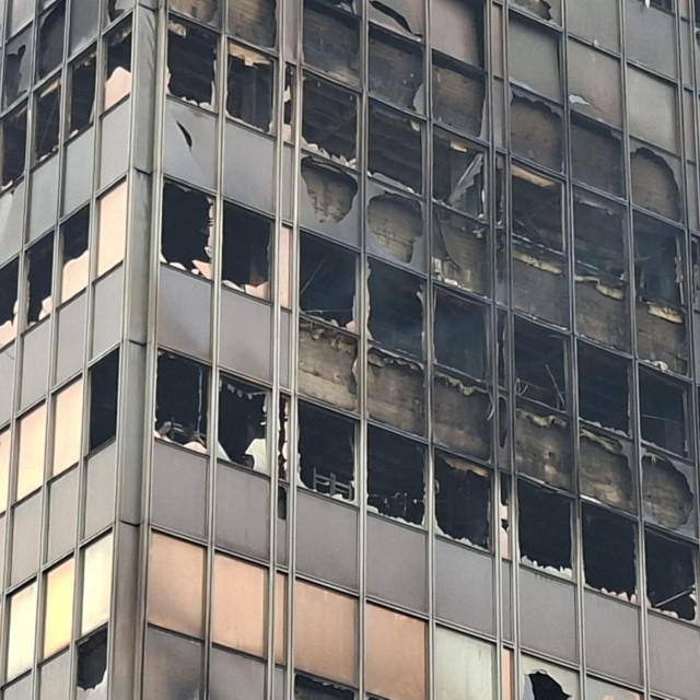 Ponovno se jutros zadimilo iz Vjesnikove zgrade