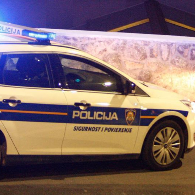 Ilustracija, policija