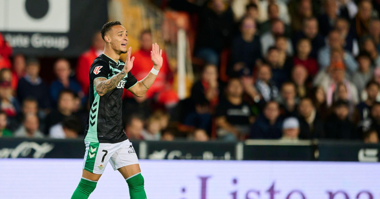 VIDEO: Brazilska zvijezda pokušala izvesti atraktivan potez, uslijedilo isključenje! Livaković opet na klupi