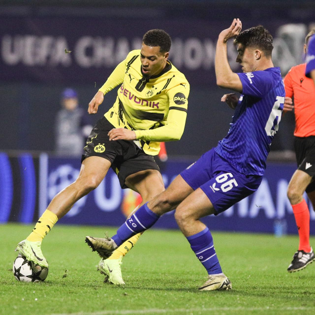 Branko Pavić u duelu s Felixom Nmechom u studenom prošle godine na Maksimiru