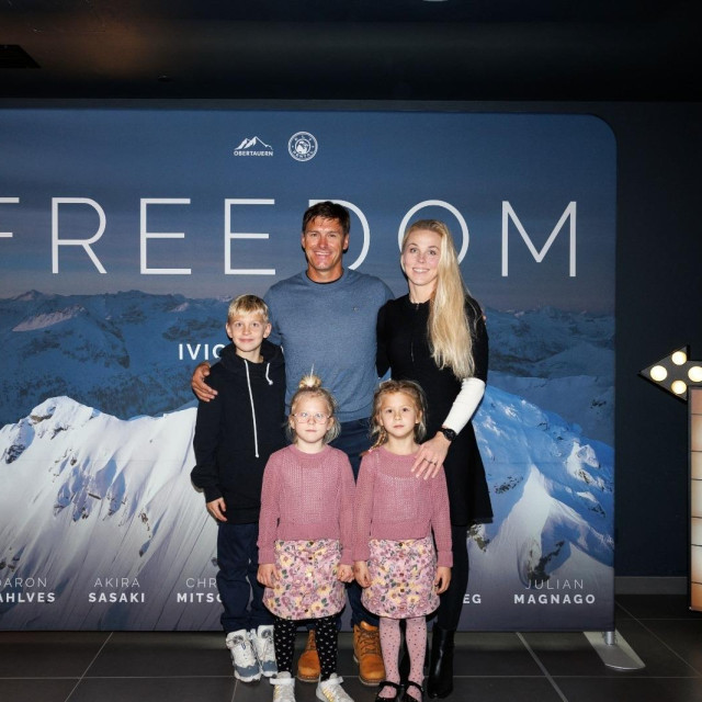 Ivica Kostelić s obitelji na premijeri filma ‘Freedom‘