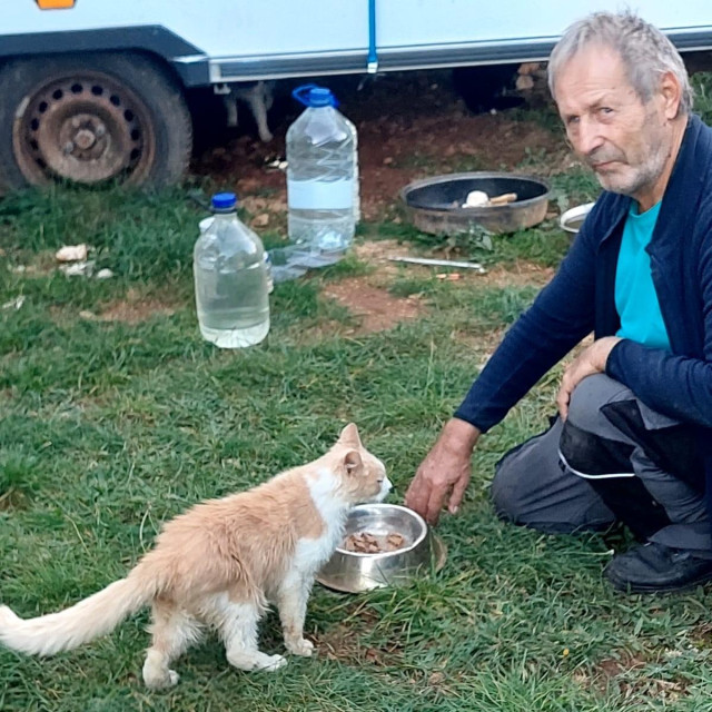 Zdravko i mačak Zio