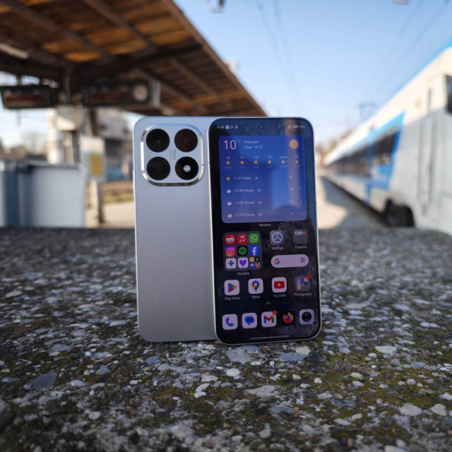 Izvana ih je teško razlikovati, ali se mora priznati da su odmjereno dizajnirani