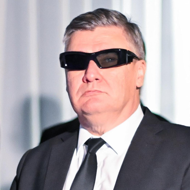 Zoran Milanović posjetio Prirodoslovni muzej i obišao izložbu ‘Lubanja C – svjetska paleoantropološka baština‘