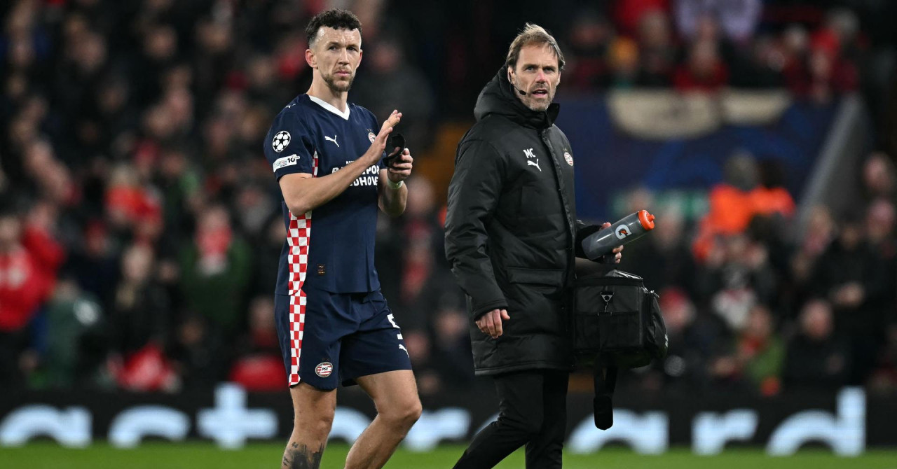 Pogledajte što se dogodilo Ivanu Perišiću: Zabio gol, pa napustio igru dok je PSV razbijao Redse na Anfieldu