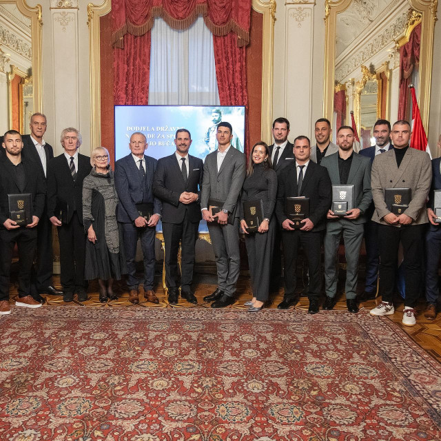 Bučarevi laureati u palači Dverce u Zagrebu