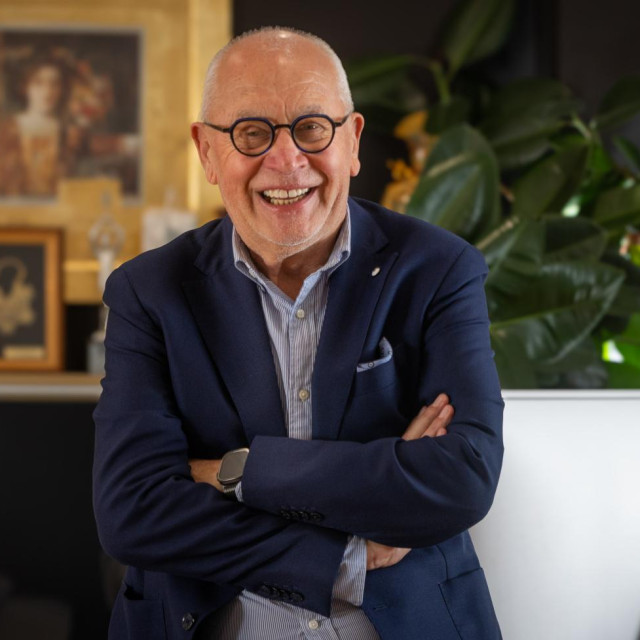 Petar Ćorluka: ‘Grude su prije rata imale 2000 zaposlenih, a danas ih je 5500. Nema nezaposlenih!‘

 

 