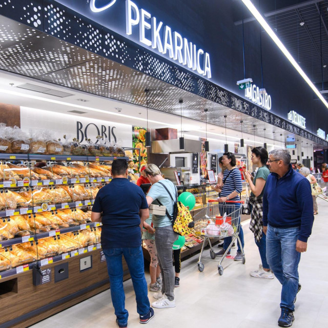 Čak 78,4 posto građana zabrinuto je zbog pada kupovne moći