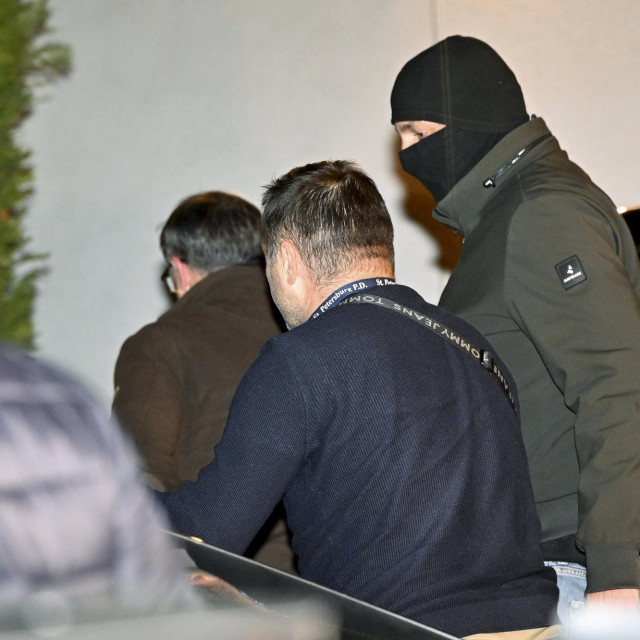 Pretres kuće Andrije Mikulića