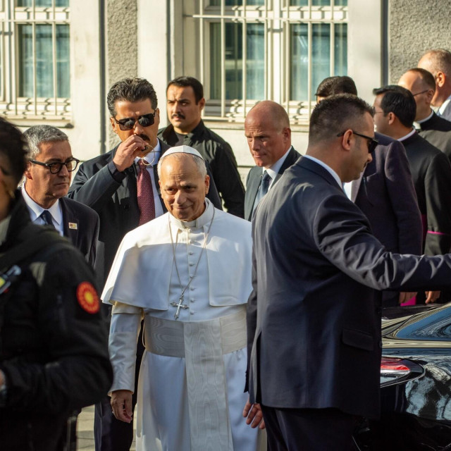 Papa Lav u Istanbulu