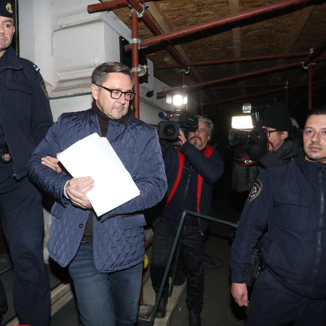 Andriju Mikulića odvode u istražni zatvor