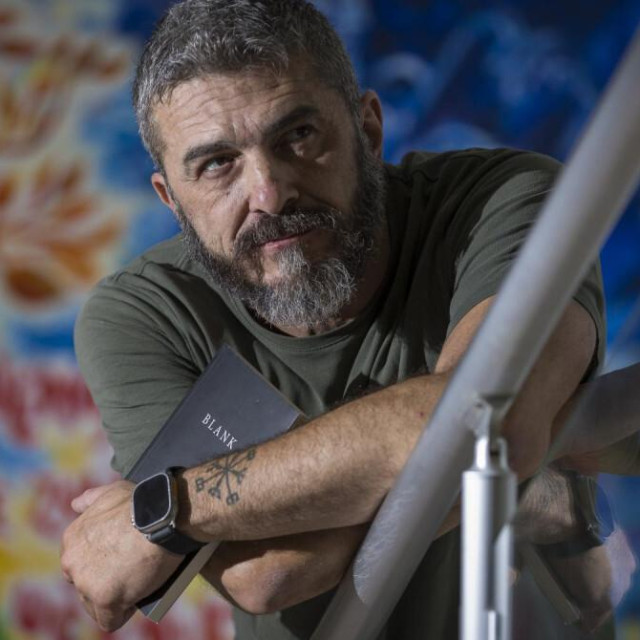 Feđa Štukan: Apsurdno je zapravo sve to preživjeti i vratiti se dječačkim snovima, postati pilot malih letjelica i brižan otac