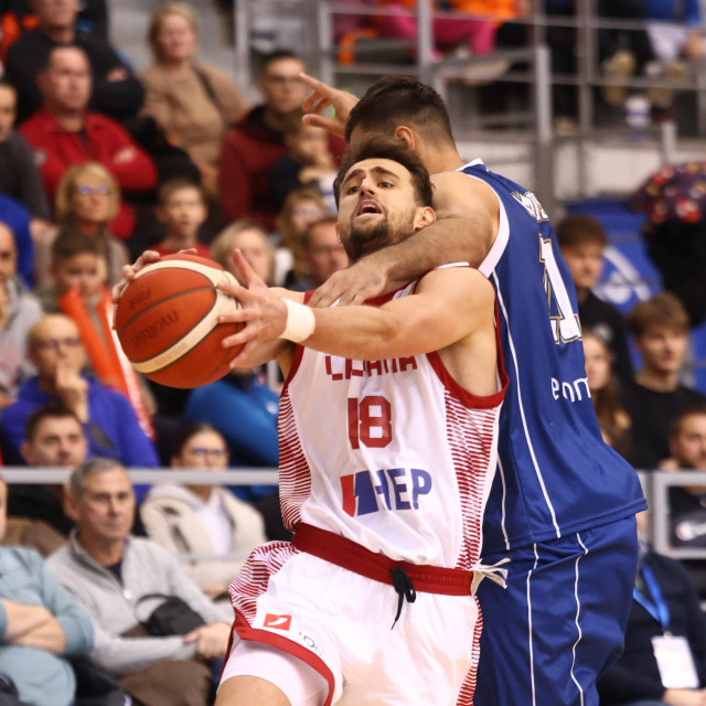 Hrvatska - Cipar: Roko Badžim