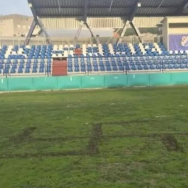 Svastika na terenu NK Solin