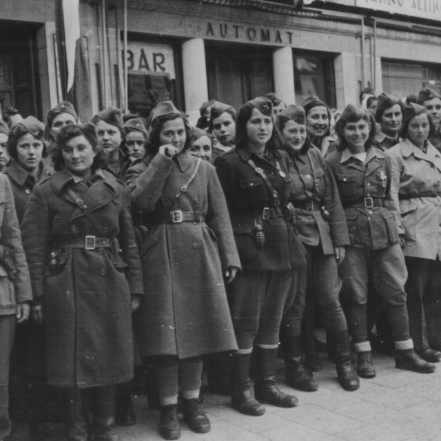 Dalmatinske partizanke, 1944. 