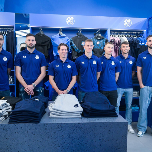 Sandro Kulenović, Ivan Nevistić, Robert Mudražija, Luka Stojković, Dion Drena Beljo