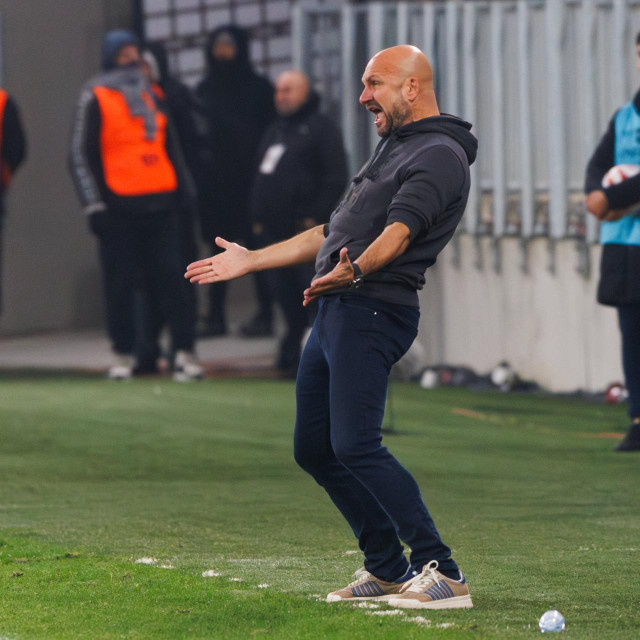 Željko Sopić je jasan u tome da se Osijek bori za opstanak