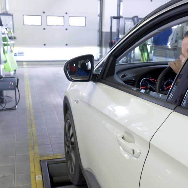 Tehnički pregled vozila, ilustrativna fotografija