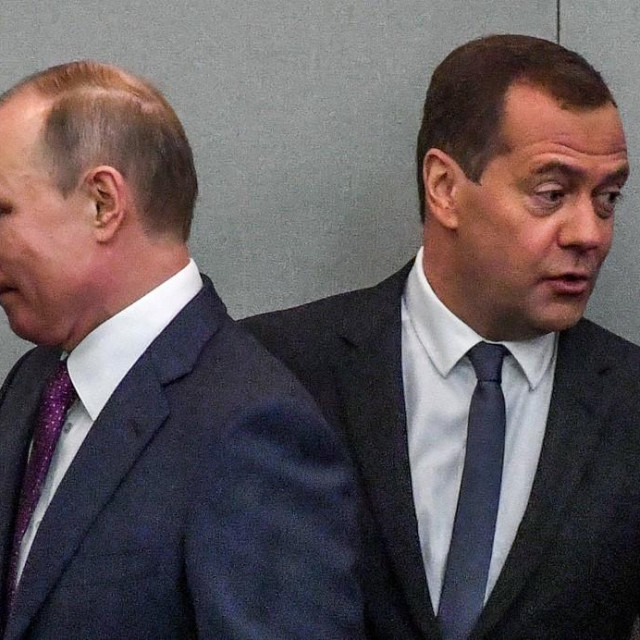  Vladimir Putin, Dmitry Medvedev 