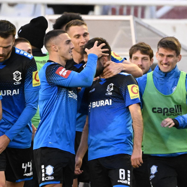 Tomislav Duvnjak u proslavi pogotka na Poljudu