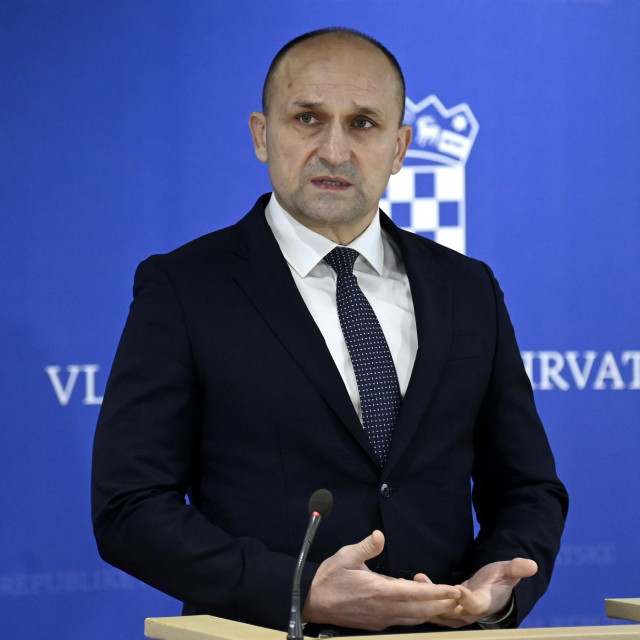Ministar obrane RH Ivan Anušić