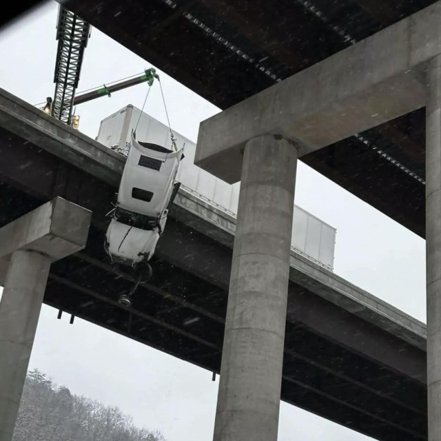 Spašavanje vozača kamiona u SAD-u