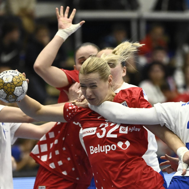 Dobra rola protiv Irana - Ana Malec