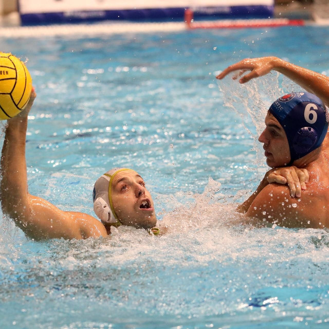 Zvonimir Butić (bijeli), Jadran - Vlaho Pavlić (plavi), Jug AO