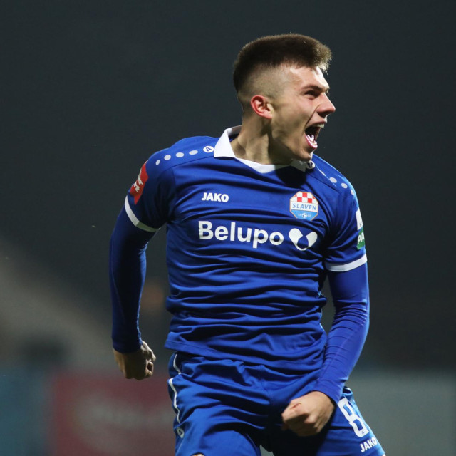 Jagušuć u proslavi pogotka