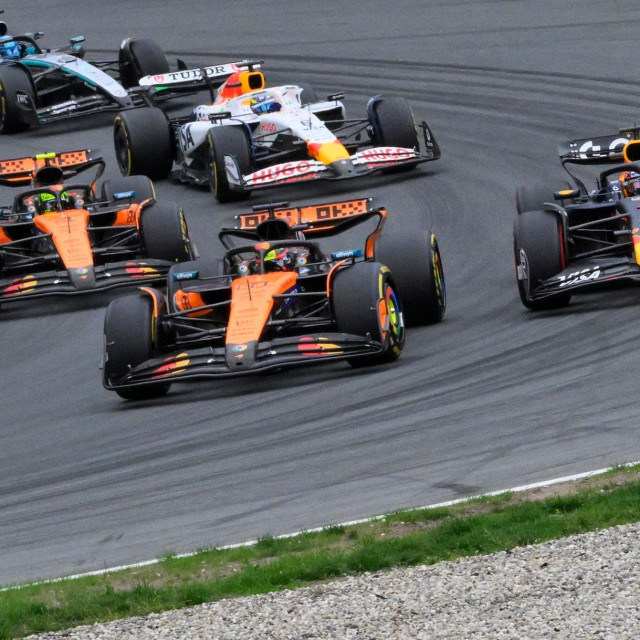 Dva McLarena u rukama Norrisa i Piastrija protiv Verstappenova Red Bulla 