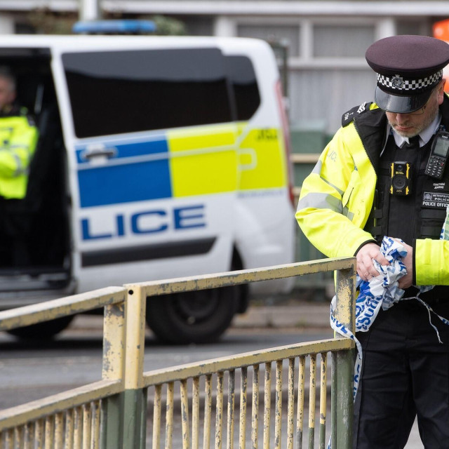 Britanska policija kod Heathrowa