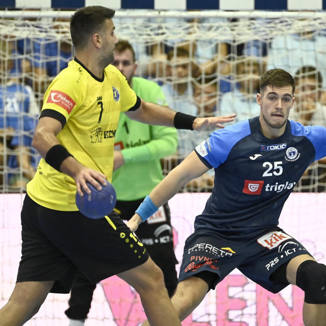 Nakon finala Kupa i Premijerke i u Ligi za prvaka - Ante Kaleb (Dugo Selo)