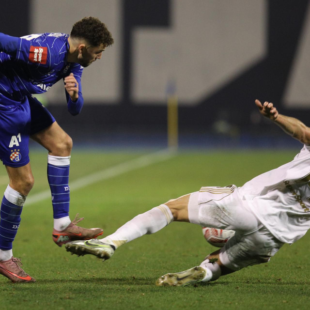 Ron Raci je protiv Dinama dobio treći žuti karton