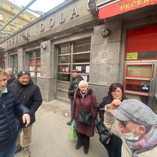Zakupci su ljuti na Grad zbog Dolca