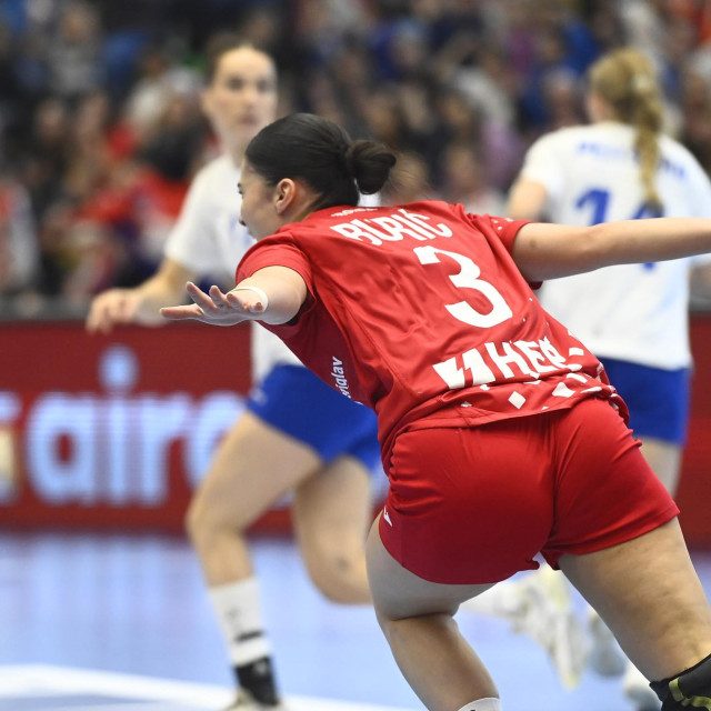 Hrvatska - Finska: Lara Burić