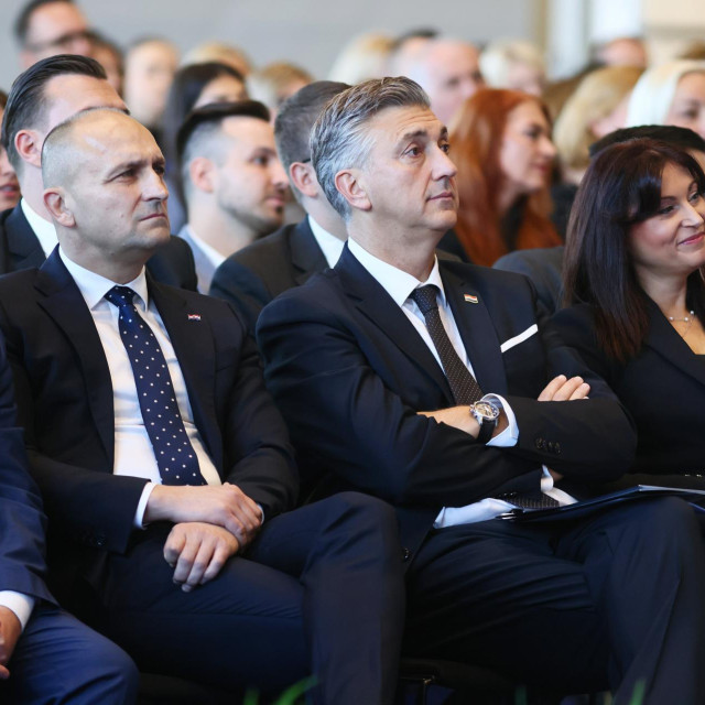 Oleg Butković, Ivan Anušić, Andrej Plenković, Nataša Tramišak
 